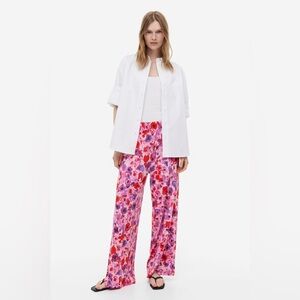 H&M CELANA JERSEY PULL-ON // Floral Wide Leg Pants